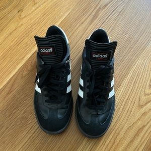 Black Adidas Samba Sneakers Men’s 6.5 (Women’s 7.5) bloggers favorite